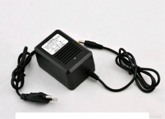 Блок питания UTEX 1012SH-DM (трансформаторный, 12В, 1А; входное напряжение 100..240В, выходное напряжение DC 12В, выходной ток 1А, в пластиковом исполненни с шнуром и вилкой) 