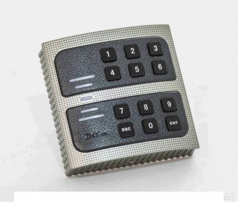 Кодовая клавиатура со считывателем Proximity карт ZKSOFTWARE KR502E (формат карт Em-Marine,125 КГц,расстояние идентификации до 10 см, Интерфейс Wiegand 26 бит) 
